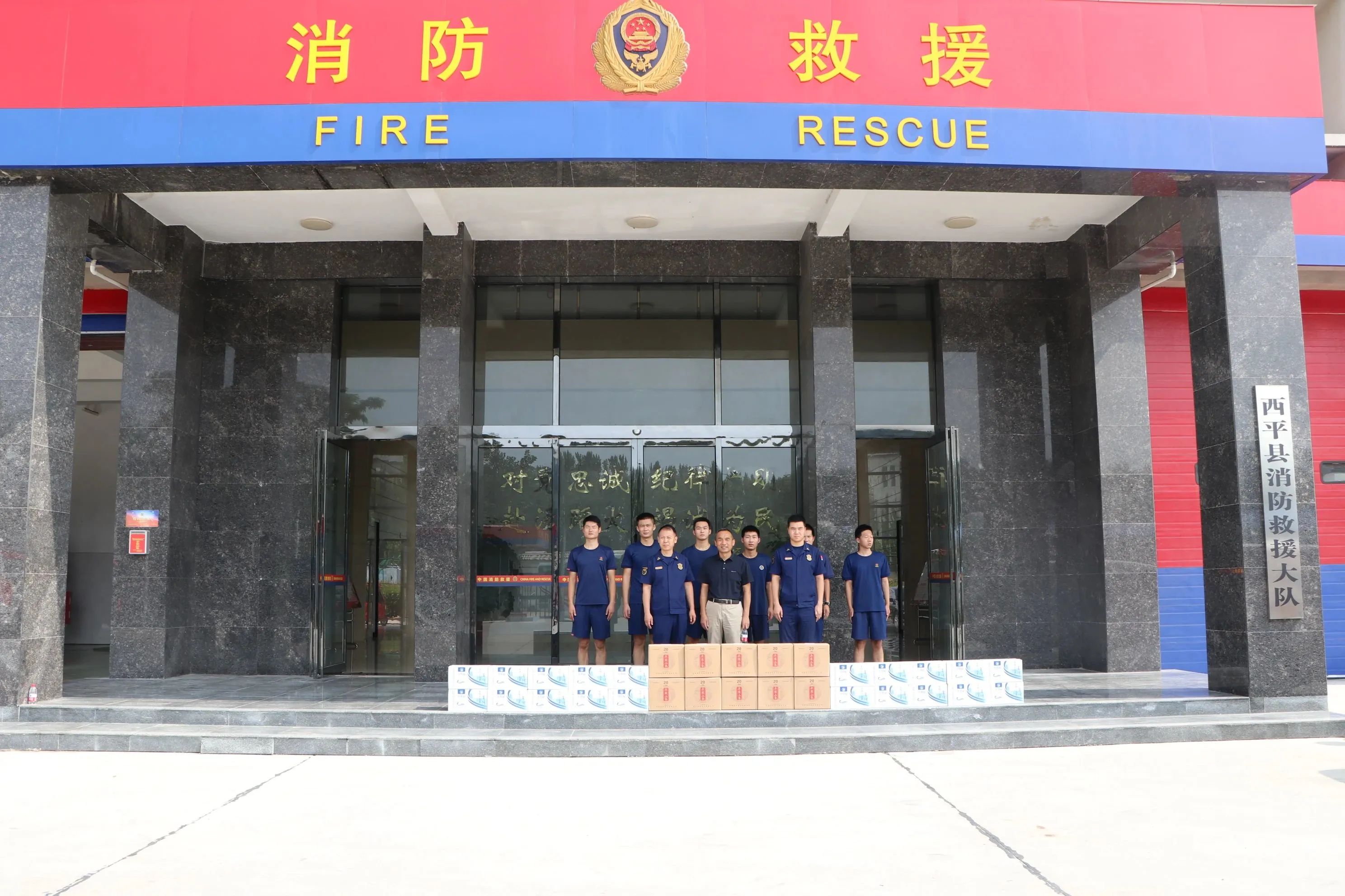 雙擁共建，軍民情深