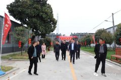 駐馬店市政協(xié)副主席張新領(lǐng)到河南棠河集團(tuán)公司酒文化產(chǎn)業(yè)園、鱸魚(yú)